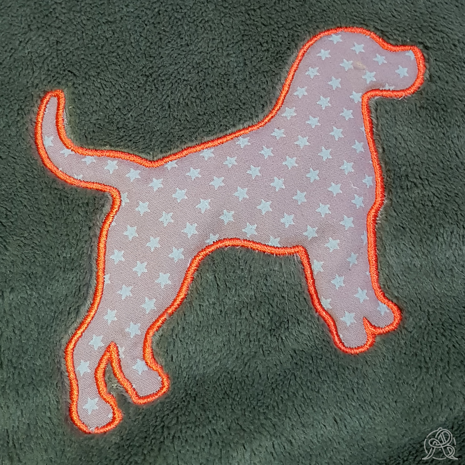 Appliqué brodé chien