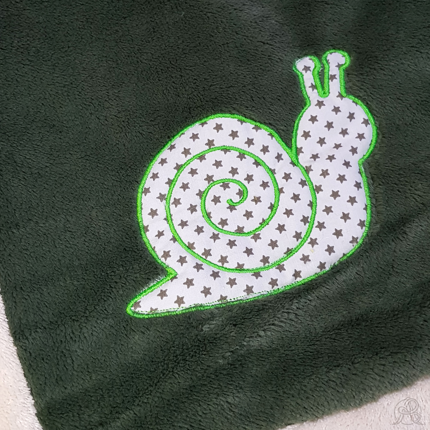 Appliqué brodé escargot