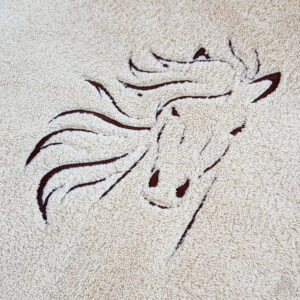 Broderie tête de cheval face