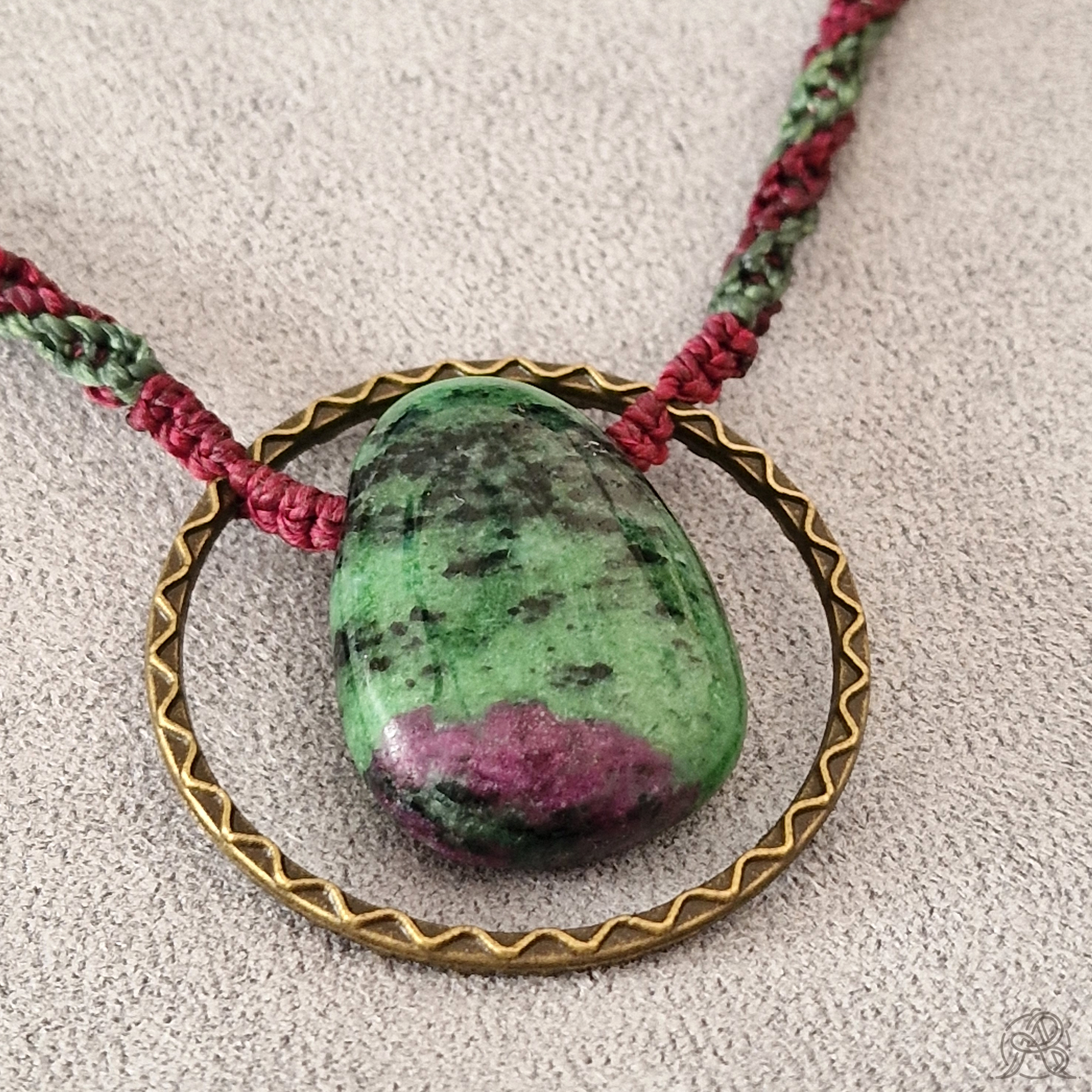 Collier Rubis zoïsite dans anneau – Image 3