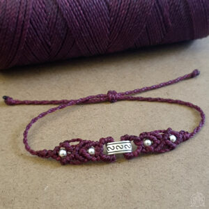 Bracelet micro-macramé prune et argenté